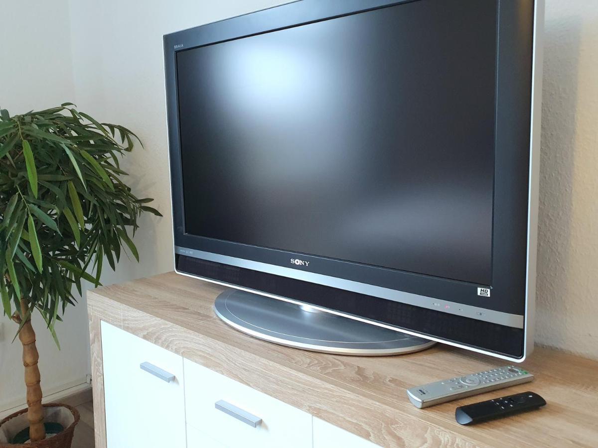 Moderne Wohlfuehloase Zentral In Seenaehe - Pillow Menu, 2 Stk 55" Smart Tvs, Netflix, Disneyplus Uvm ヴェター エクステリア 写真
